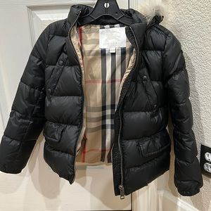 Burberry boy’s winter jacket/ size 10y/ black with golden fox fur